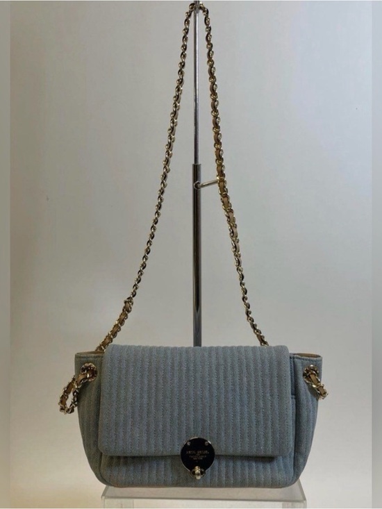 henri bendel Handbags - henri bendel Quilted Light Blue Chain Crossbody Bag